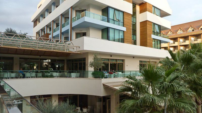 Port Side Resort Hotel Εξωτερικό φωτογραφία